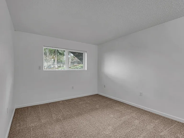Kingcity Apartments — Photo 34