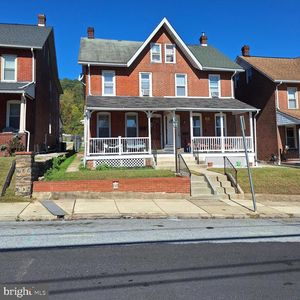 381 Charles St, Coatesville, PA, 19320