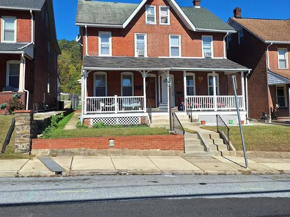 381 Charles St, Coatesville, PA 19320