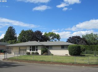 15565 SE Madison Ct, Portland, OR 97233
