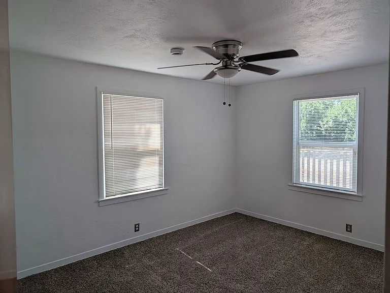 7262 S Cedar Ave — Photo 20
