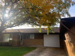909 S 42nd Ave APT B, Yakima, WA 98908
