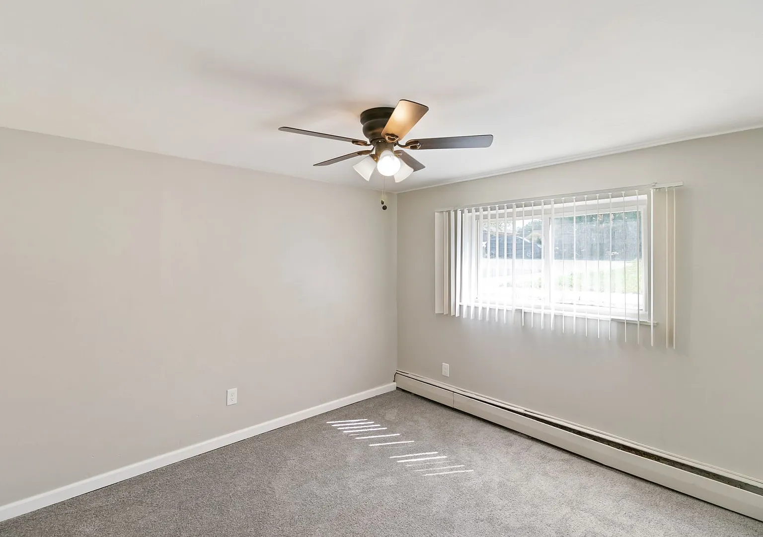 Brownell Apartments - Coast to Coast Management — Photo 4