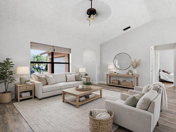 4th image of 11841 NW 39th Place