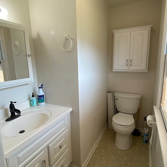 Primary Bedroom 1/2 Bath