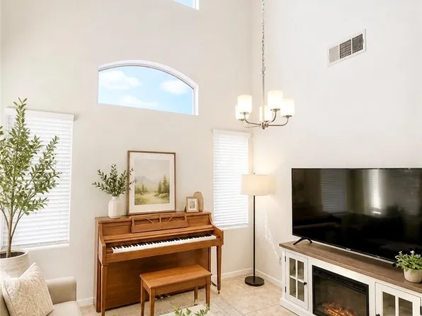 5236 Glenmorgan Ct, Las Vegas, NV 89141