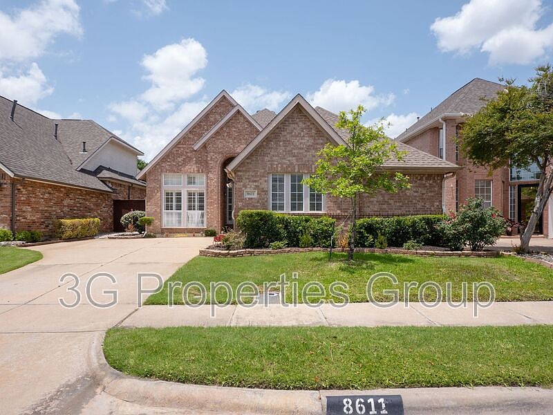 1st image of 8611 Forest Glen Dr
