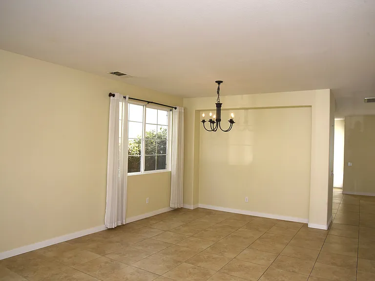 45236 Escalon St — Photo 20