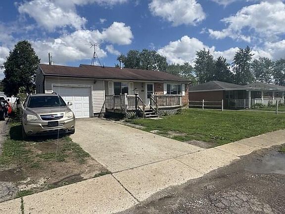 4th image of 4002 Parsons Ave