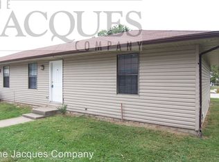 2147 W Wall St APT A, Springfield, MO 65802