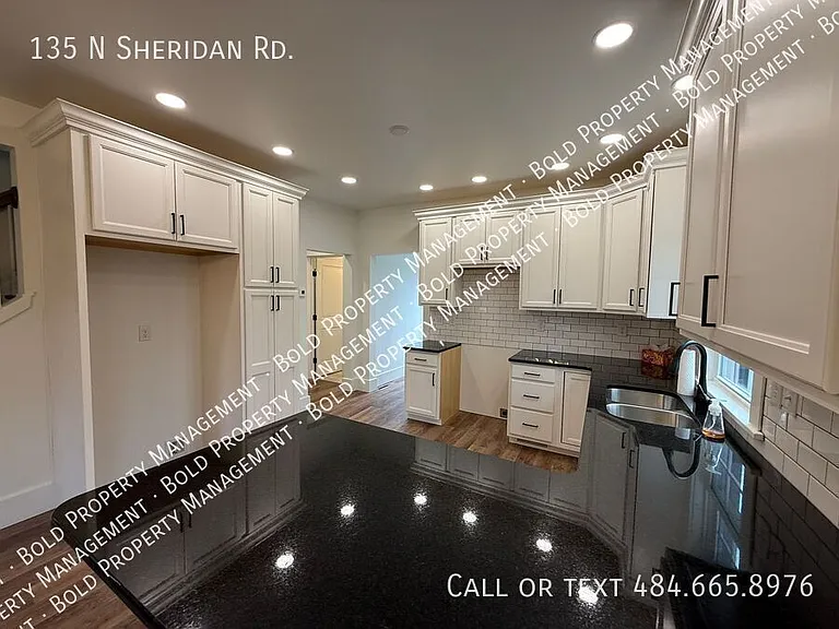 135 N Sheridan Rd — Photo 7