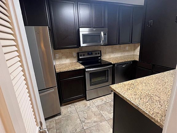 3rd image of 2265 W Settlers Way