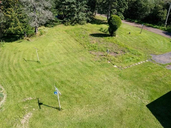 135 Coolidge Rd, Knife River, MN 55609