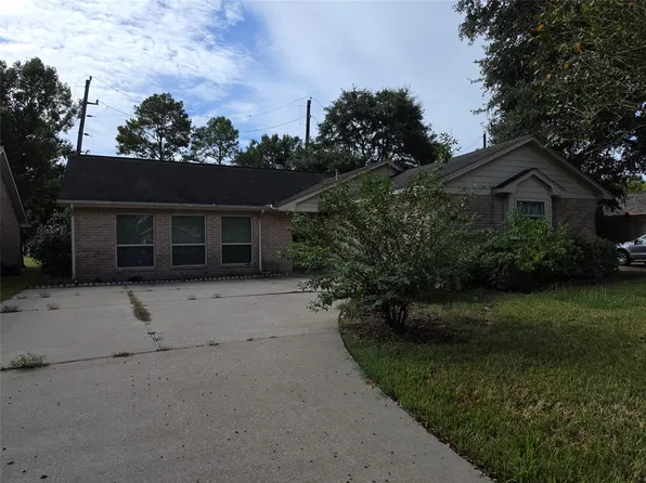 2810 Poplar Creek Ln, Pearland, TX 77584