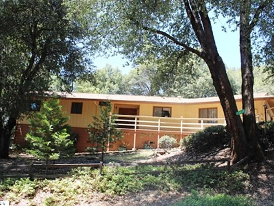 1st image of 23430 Oriole Ln