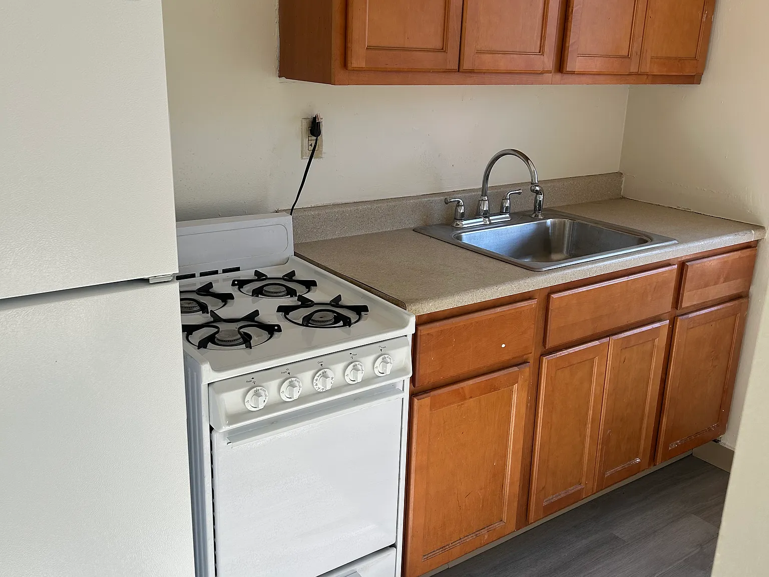 Devonshire Apartments — Photo 3