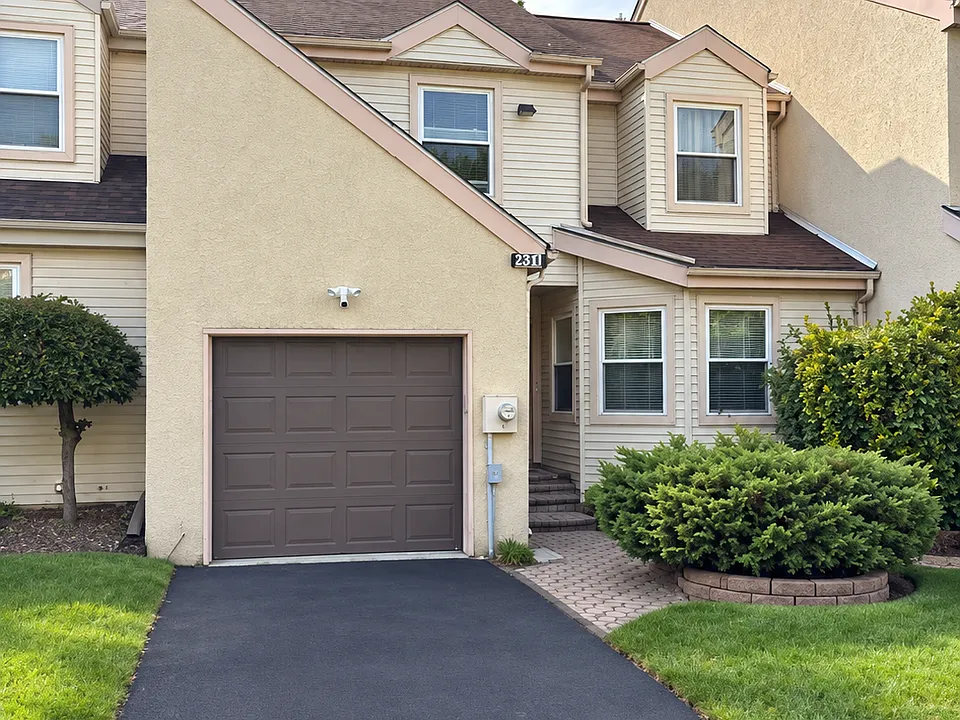 231 Sycamore Cir