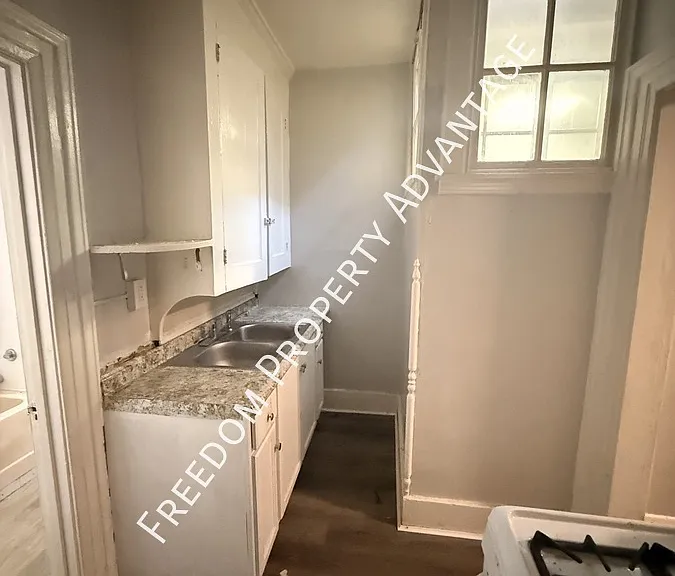224 N Main St #7 — Photo 10