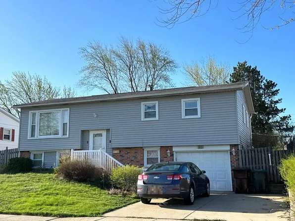 5913 Rob Roy Dr, Oak Forest, IL 60452