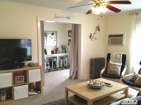 2nd image of 35 Elizabeth St #2