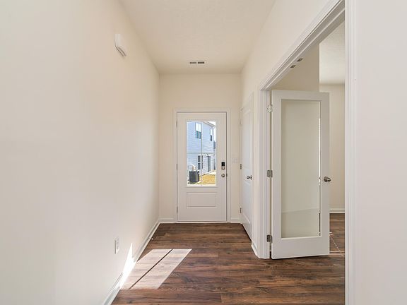 5th image of 305 Hayley Marie Ln