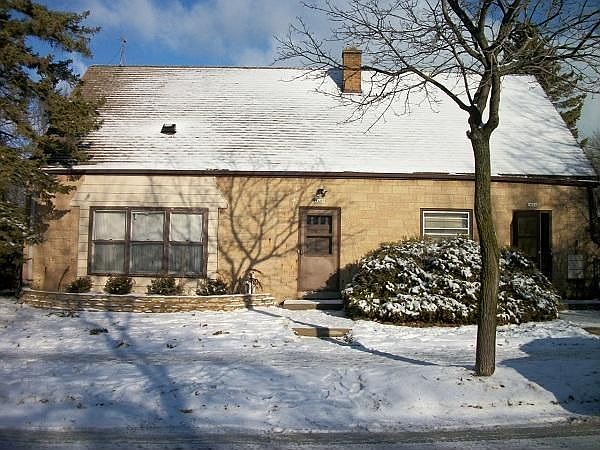 1st image of 1600 E Kensington Blvd #1604