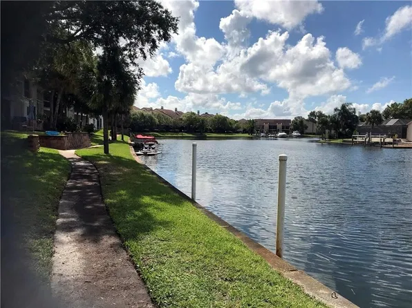 6324 Newtown Cir, Tampa, FL