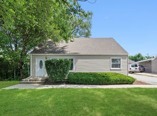 9417 S 78th Ave, Hickory Hills, IL 60457