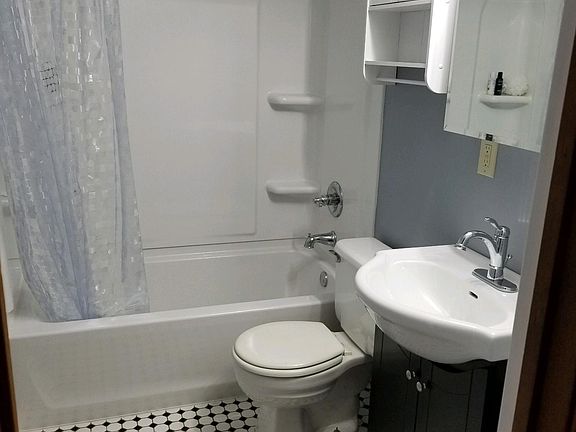 4th image of 617 Cedarwood Dr