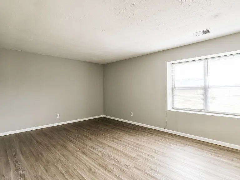River Glow Apartments — Photo 19