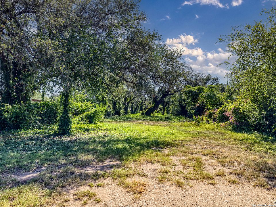 2nd image of TBD S PARK ST LOT 14
