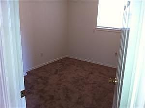 2nd image of 128 Faires Ln