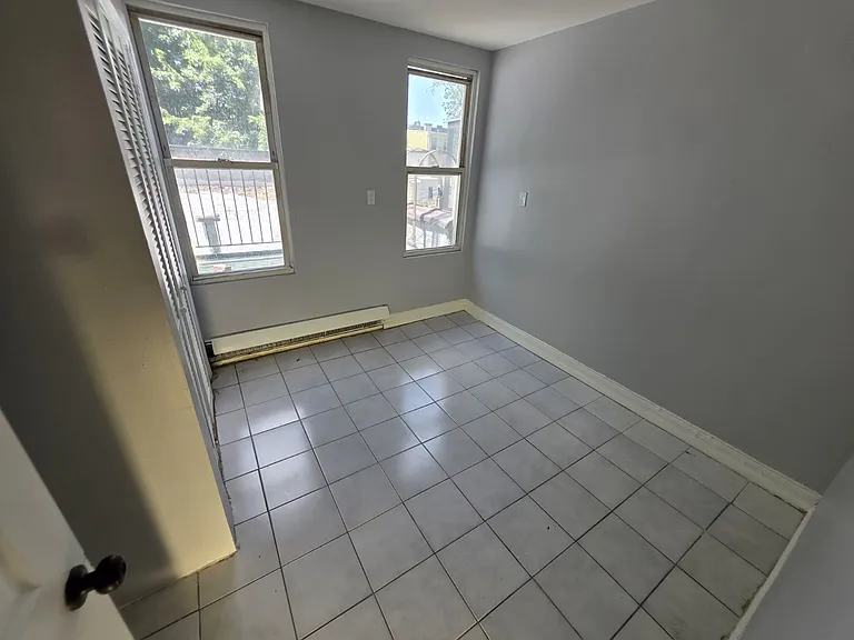 753 W Side Ave #2 — Photo 5