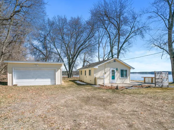 7210 NW Green Lake Shore Dr, Princeton, MN 55371