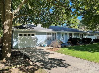 1606 Normandy Dr, Champaign, IL 61821