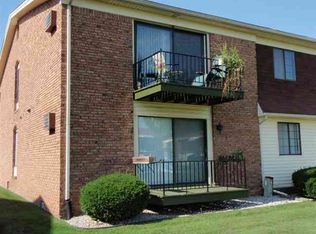 1900 River Rd APT C4, Marysville, MI 48040