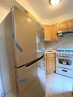 Rented by Manhattan Realty Group | media 8