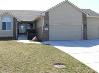 581 E Bob White Ct, Cheney, KS 67025