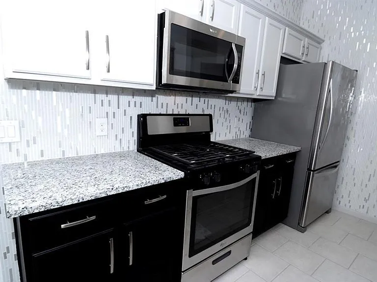 107 Tanglewood Ln — Photo 6