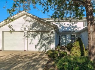 205 Harbor Ridge Ln #3, Fairport Harbor, OH 44077