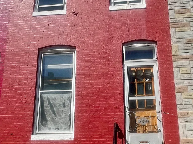 2810 Miles Ave — Photo 2