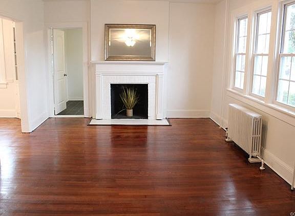 5th image of 1819 Lamar Ave