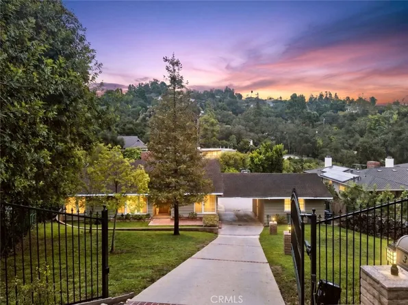 3726 Berwick Dr, La Canada Flintridge, CA 91011