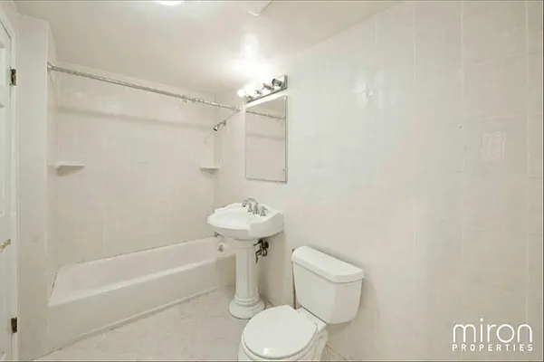 Rented by Zumper Inc | media 53