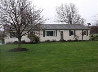 9829 Drury Rd, Girard, PA 16417