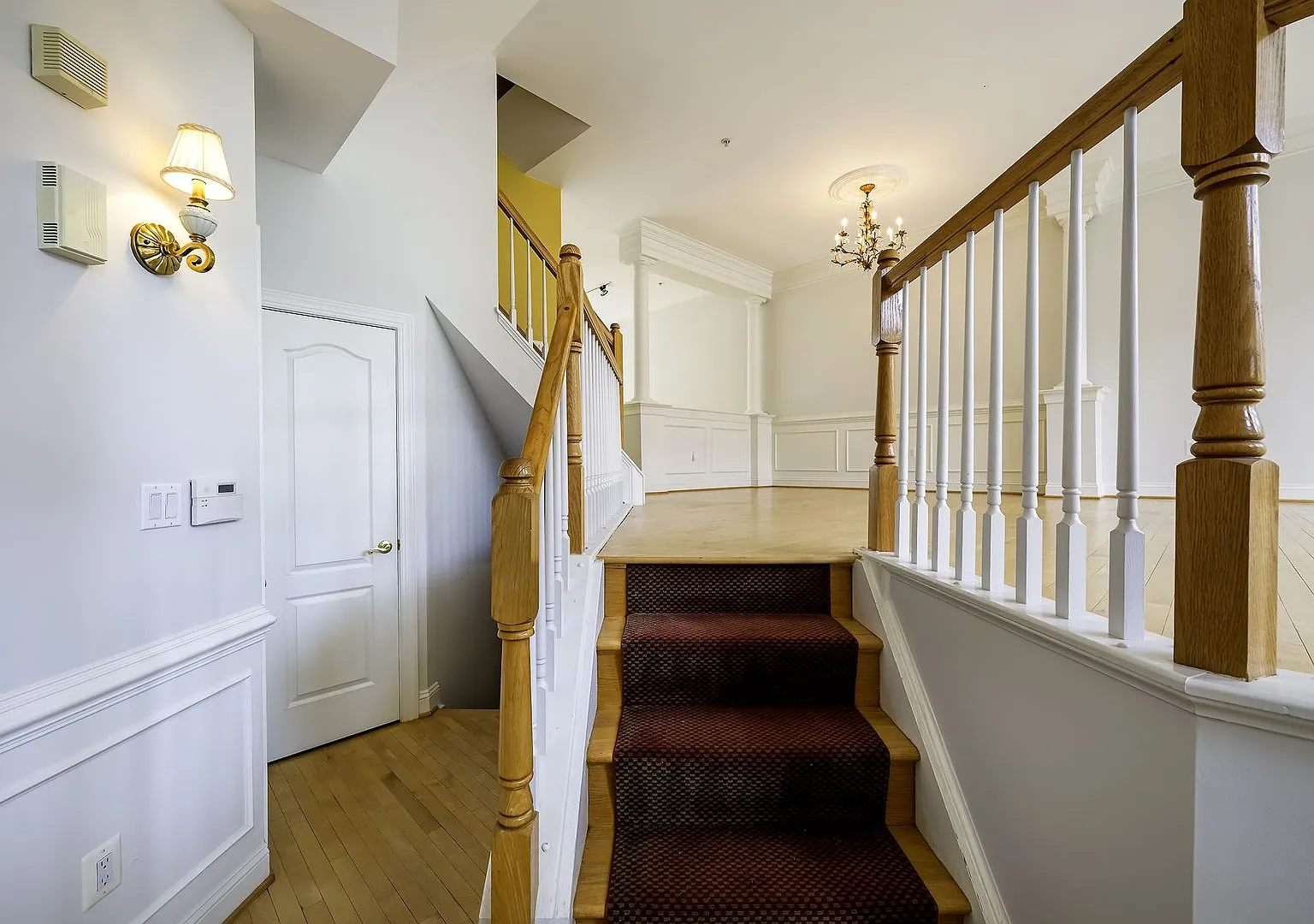 Tower Oaks First-Time Townhome in Rockville is Move-in Ready! — Photo 4
