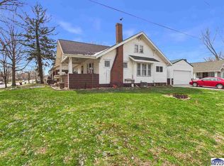 801 S 4th St, Clinton, IN 47842