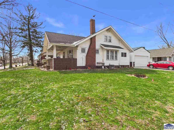 801 S 4th St, Clinton, IN 47842