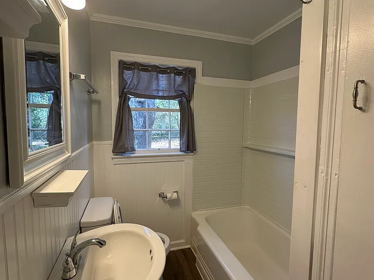25 Carmel Dr — Photo 33