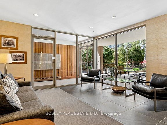 4th image of 31 Rosedale Rd #303